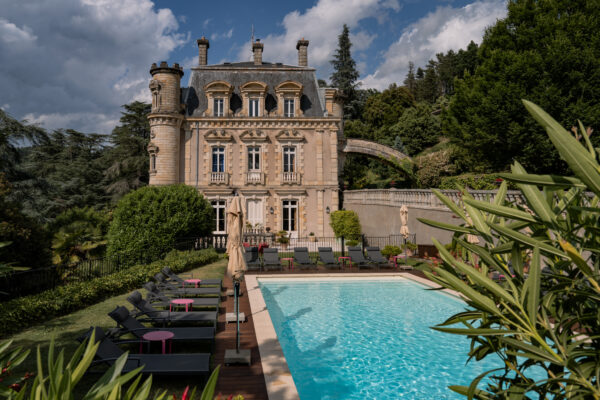 Piscine extérieur Château