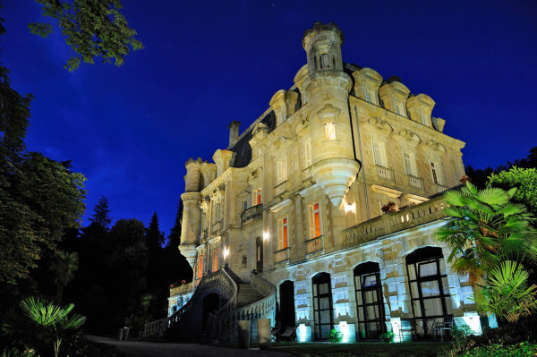 chateau-nuit-feerie-ardeche